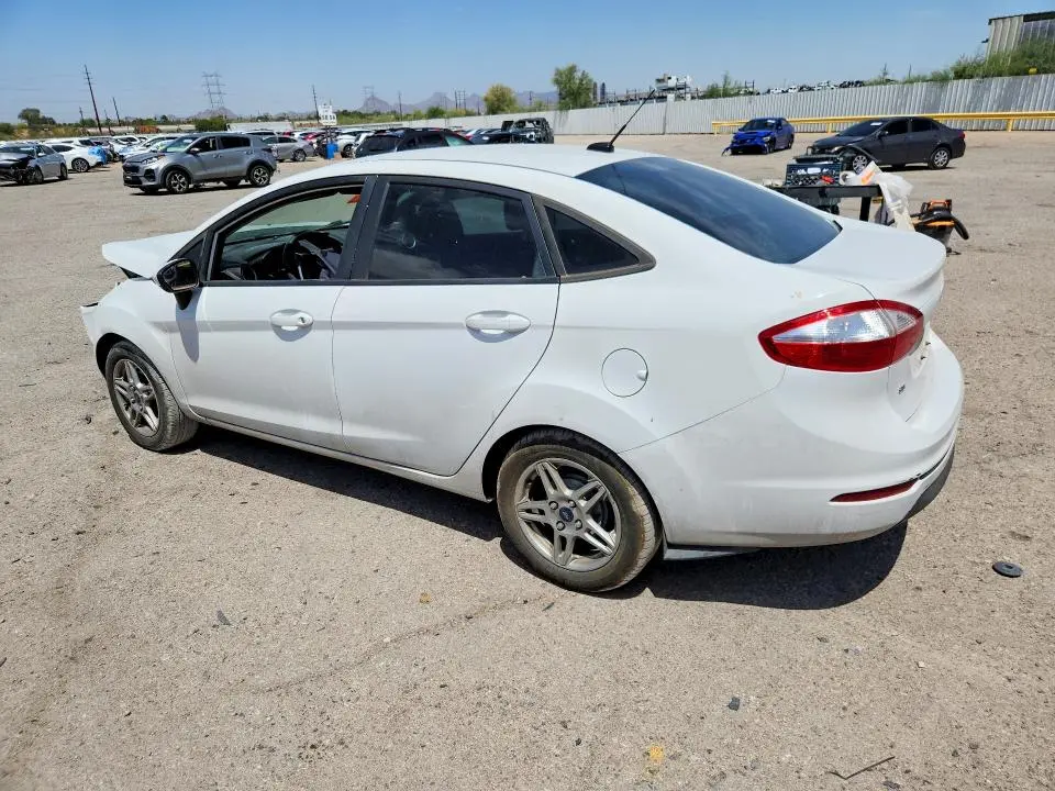 2018 FORD FIESTA SE  