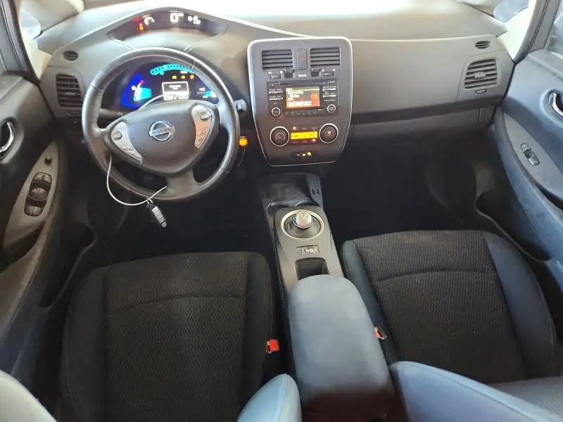 2015 NISSAN LEAF S  
