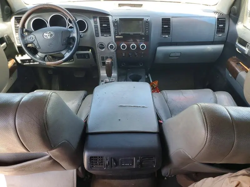 2010 TOYOTA TUNDRA CREWMAX LIMITED  