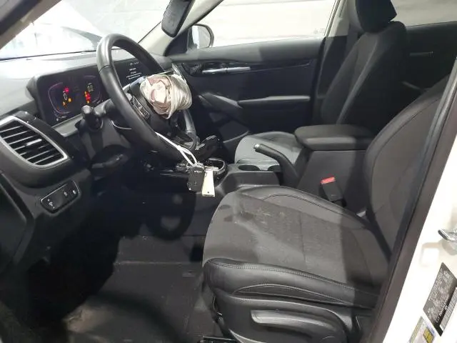 2025 KIA SELTOS S  
