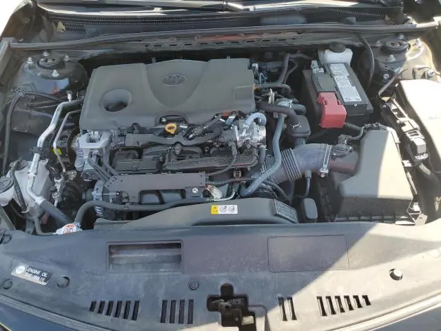 2024 TOYOTA CAMRY XLE  