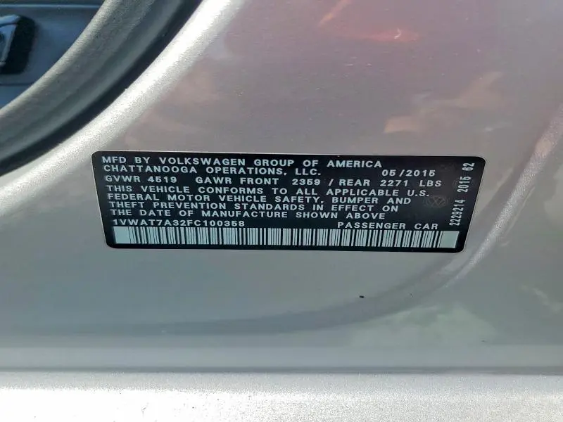 2015 VOLKSWAGEN PASSAT S  