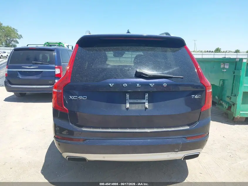 2016 VOLVO XC90 T6 MOMENTUM