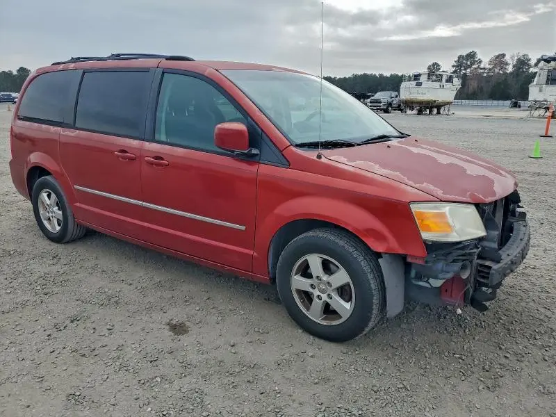 2010 DODGE GRAND CARAVAN SXT  