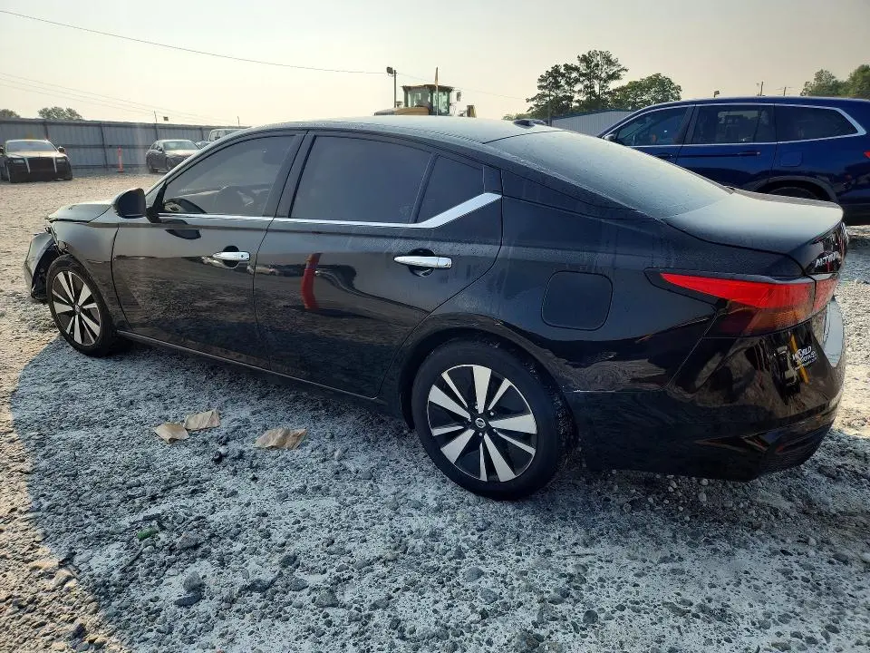 2020 NISSAN ALTIMA SL  