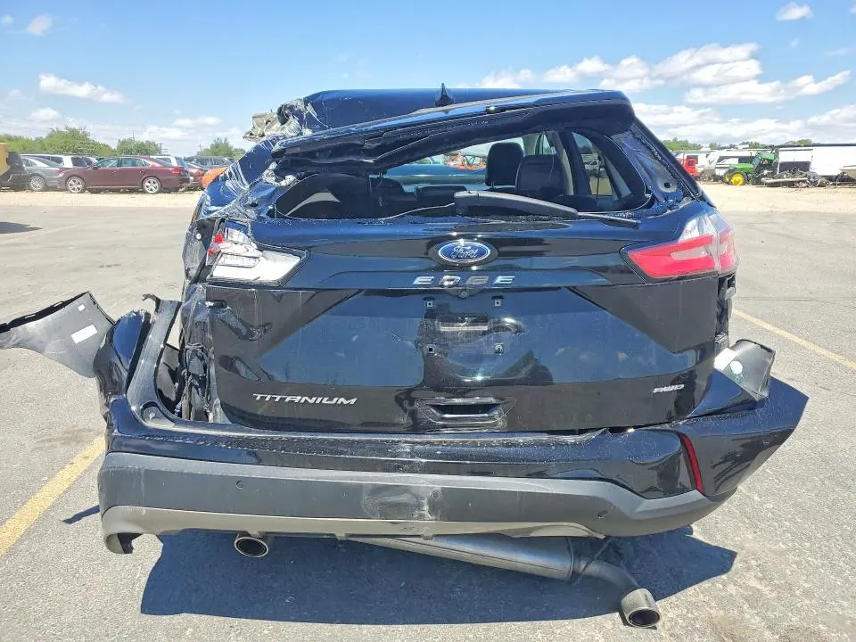 2022 FORD EDGE TITANIUM  
