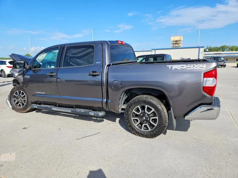 2016 TOYOTA TUNDRA SR5  