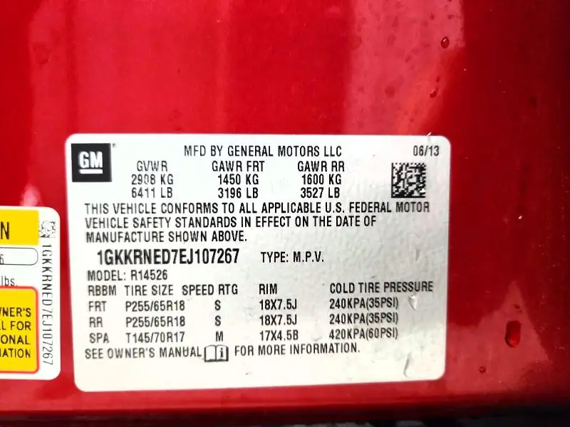 2014 GMC ACADIA SLE  