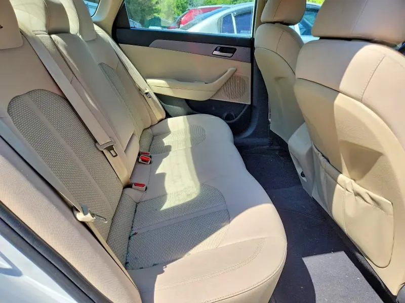 2019 HYUNDAI SONATA SE  