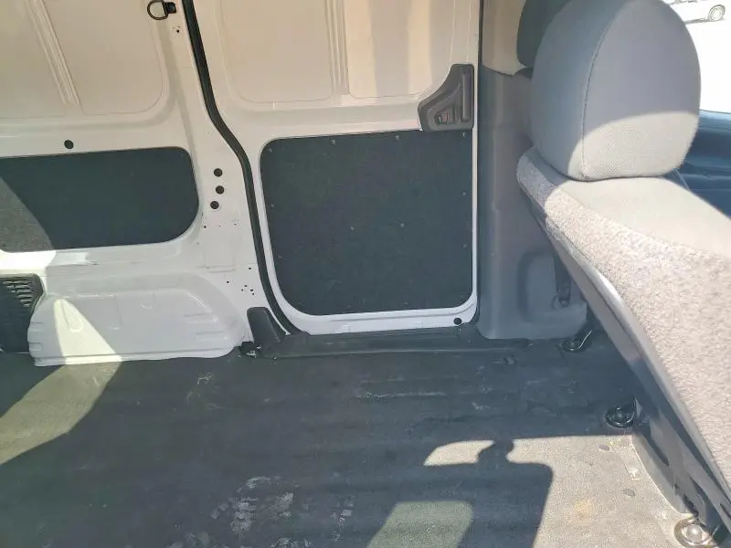 2015 NISSAN NV200 SV  