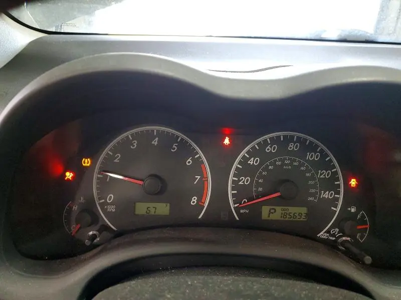 2013 TOYOTA COROLLA LE  