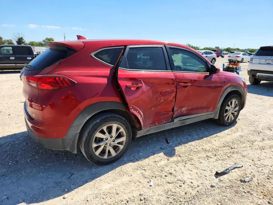 2021 HYUNDAI TUCSON SE  