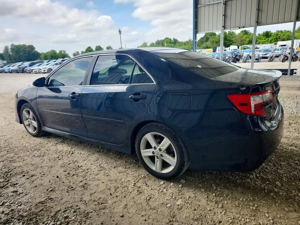 2012 TOYOTA CAMRY SE  