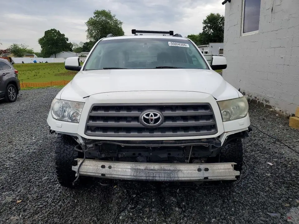 2010 TOYOTA SEQUOIA SR5  