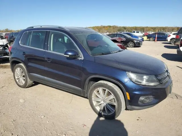 2013 VOLKSWAGEN TIGUAN S  