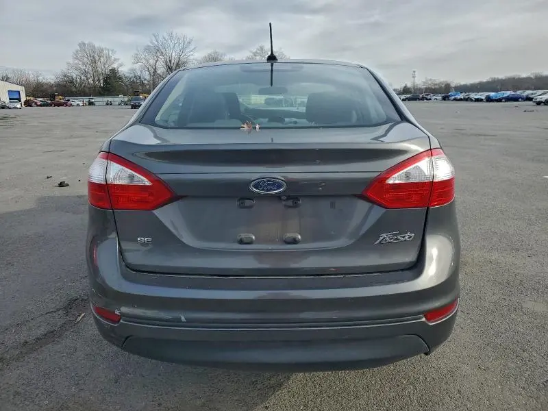 2018 FORD FIESTA SE  