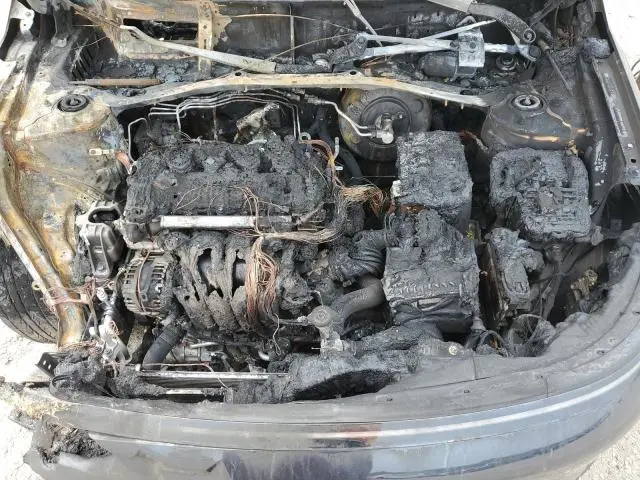 2024 HYUNDAI KONA SE  