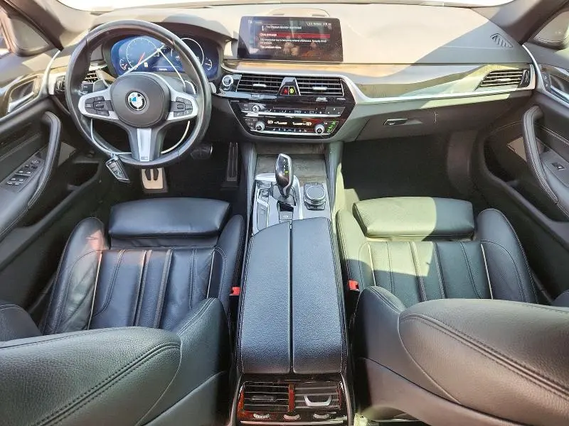 2019 BMW 540 I  