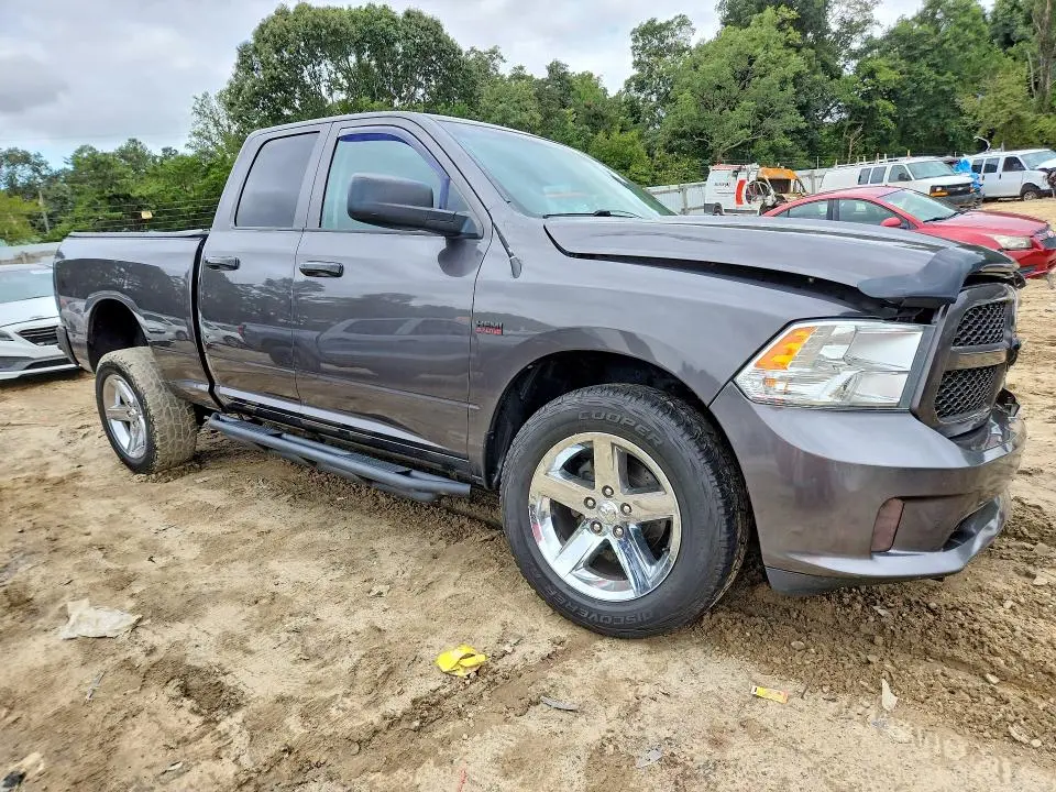2015 RAM 1500 ST  