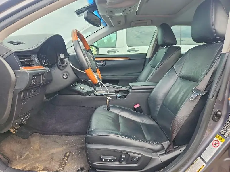 2013 LEXUS ES 300H  