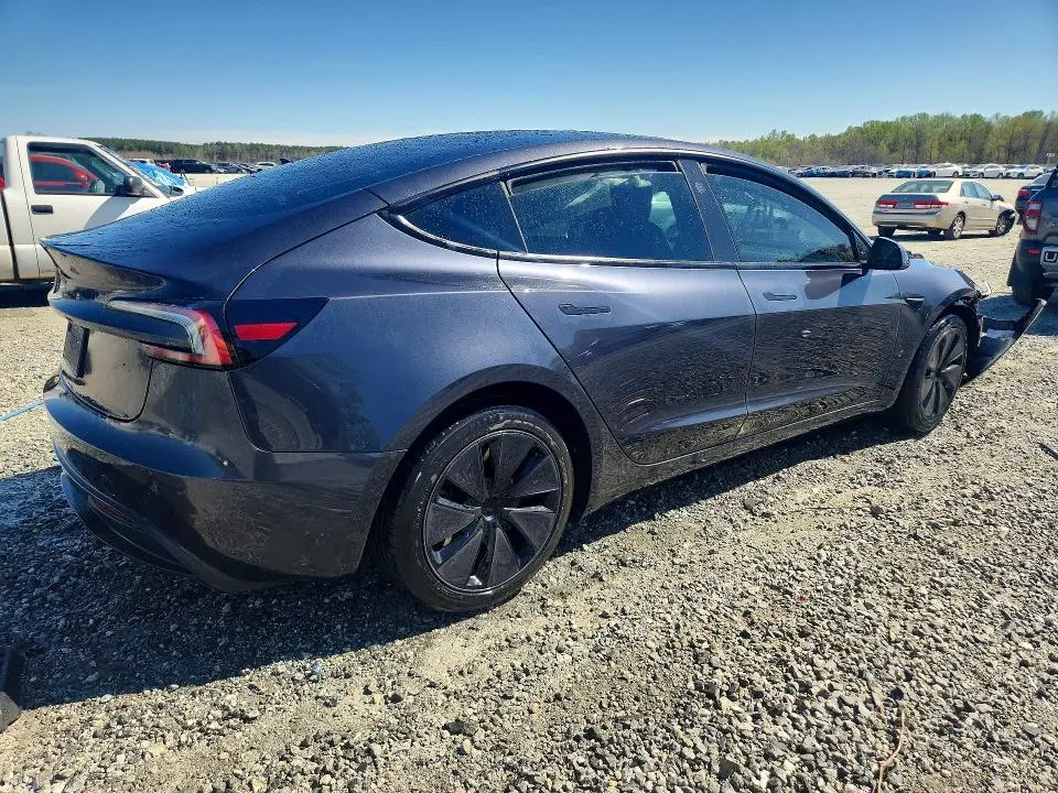 2024 TESLA MODEL 3   