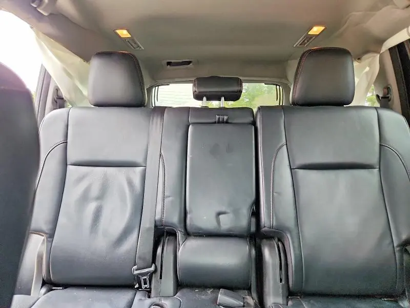 2017 TOYOTA HIGHLANDER XLE  