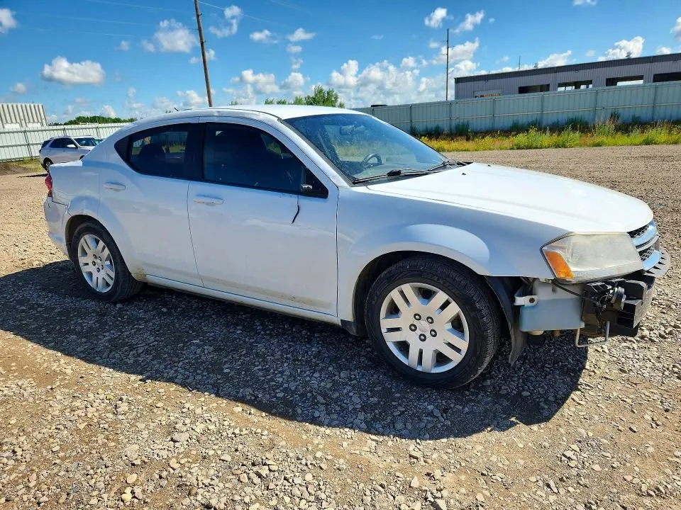2014 DODGE AVENGER SE  