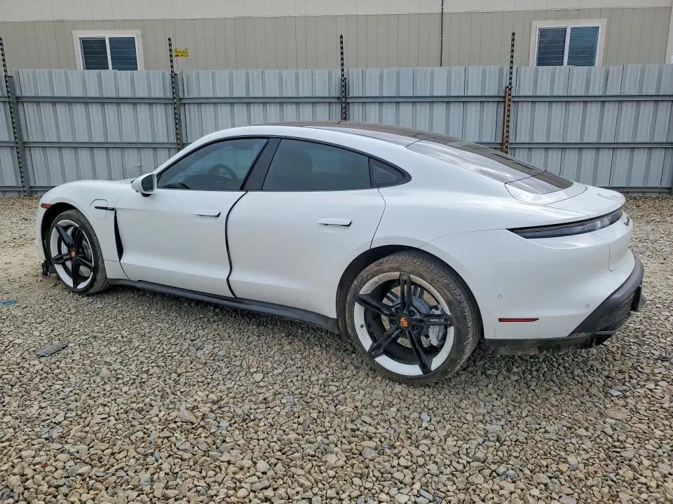 2020 PORSCHE TAYCAN TURBO  