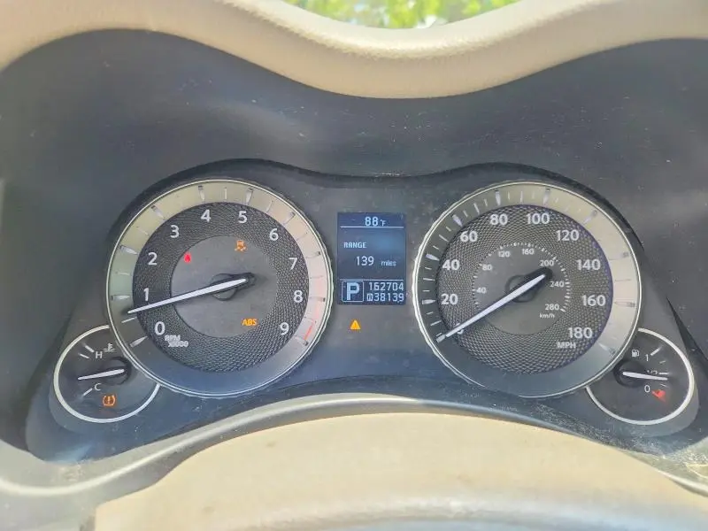 2011 INFINITI M37 BASE  