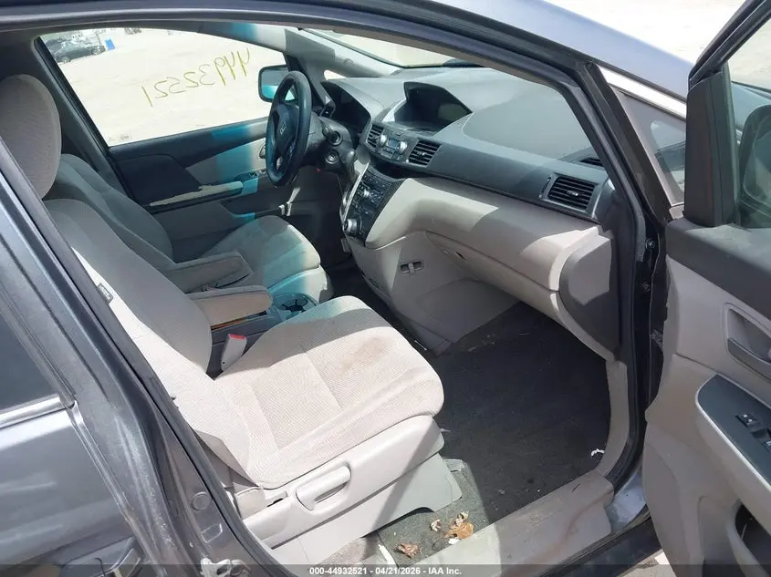 2011 HONDA ODYSSEY LX