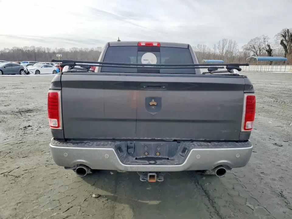 2015 RAM 1500 LARAMIE  