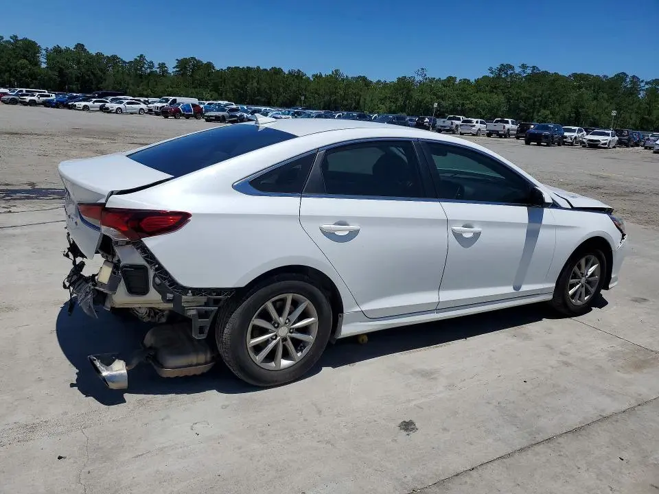 2019 HYUNDAI SONATA SE  