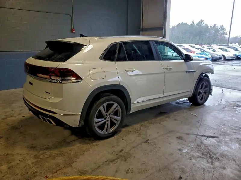 2024 VOLKSWAGEN ATLAS CROSS SPORT SEL R-LINE  