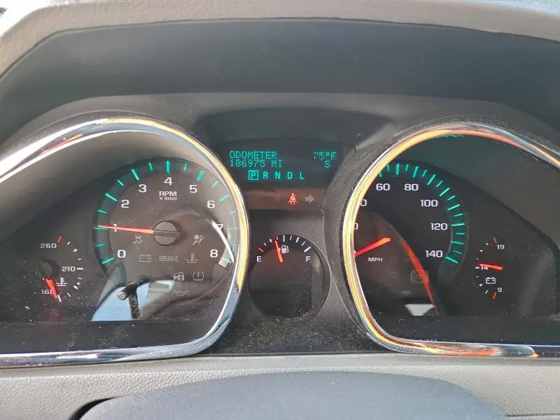 2011 CHEVROLET TRAVERSE LT  