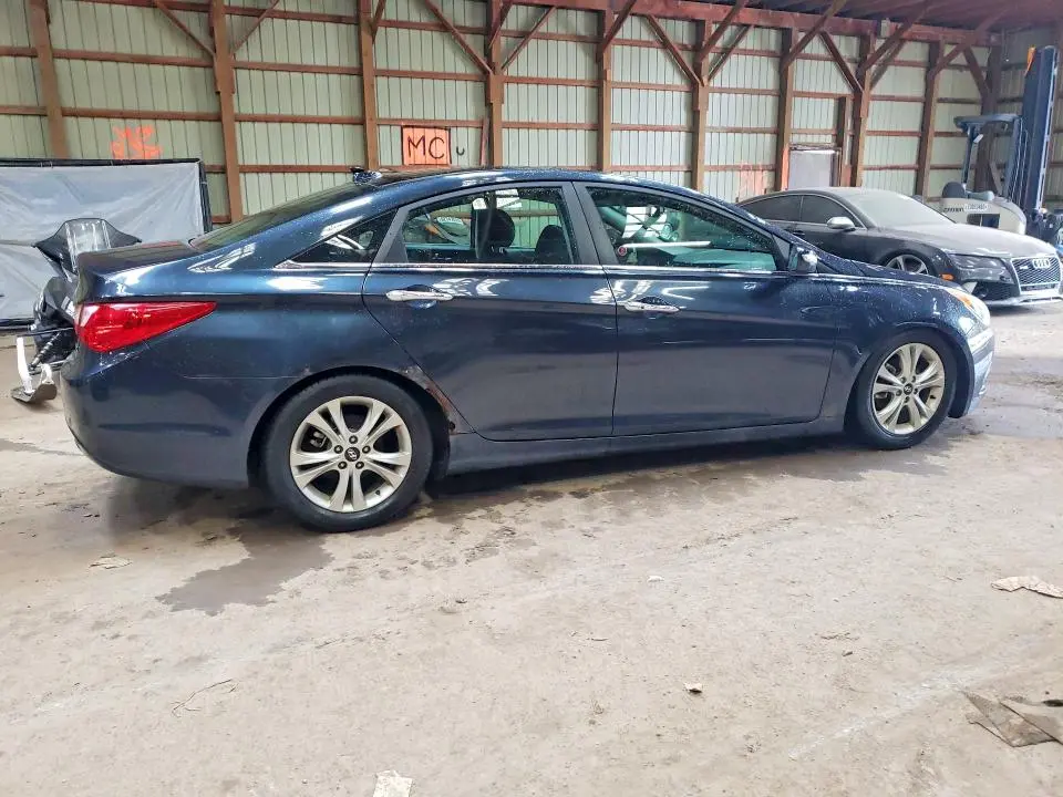 2013 HYUNDAI SONATA SE  