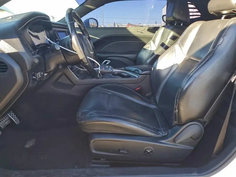 2016 DODGE CHALLENGER SXT  