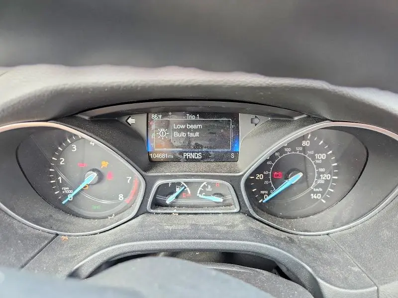 2015 FORD FOCUS SE  