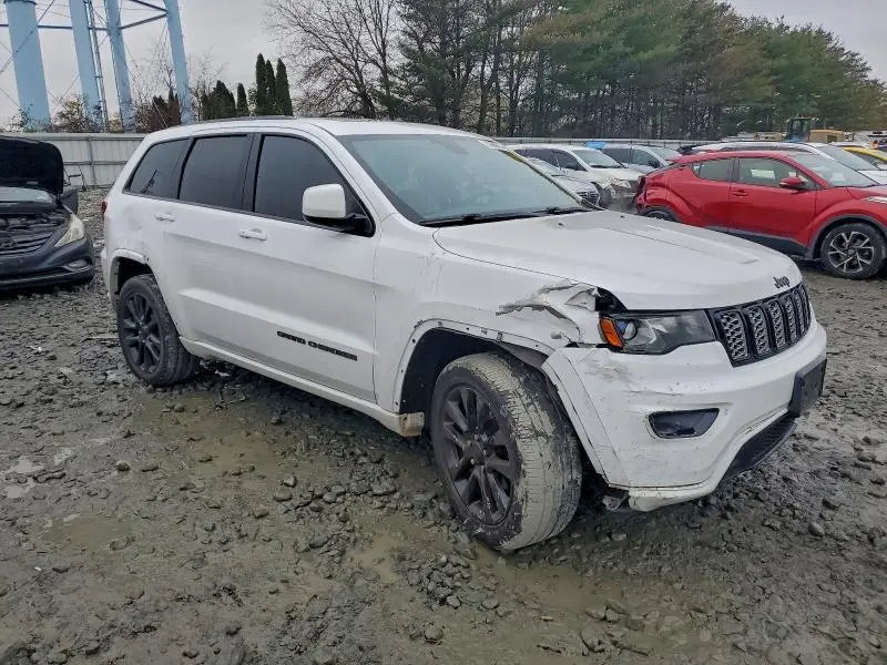 2017 JEEP GRAND CHEROKEE LAREDO  