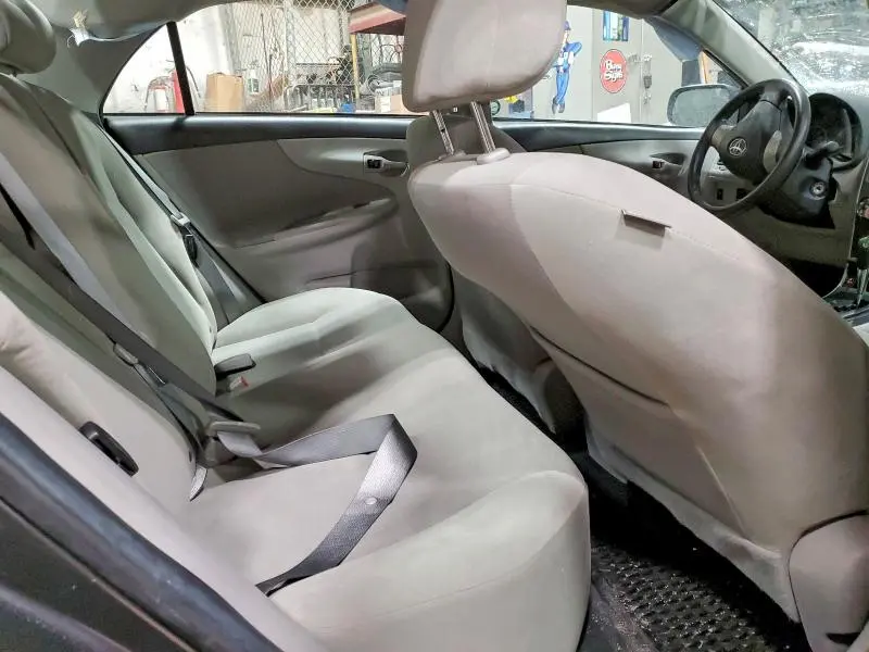 2013 TOYOTA COROLLA BASE  