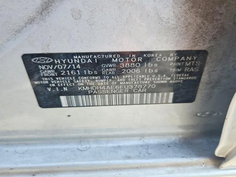 2015 HYUNDAI ELANTRA SE  