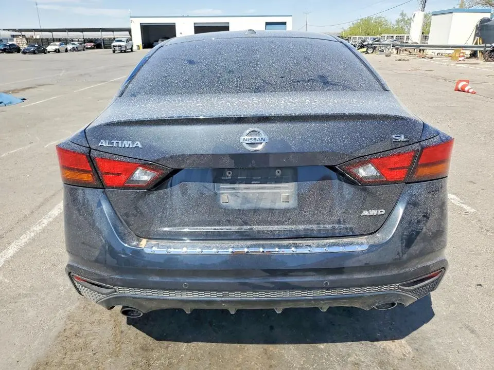 2022 NISSAN ALTIMA SL  