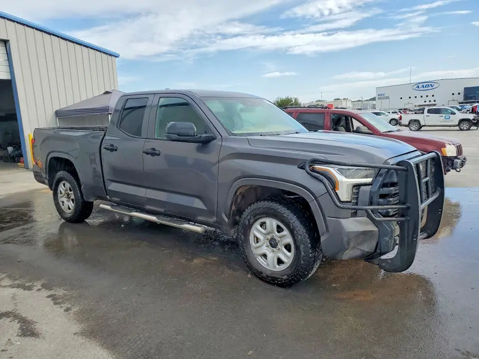 2025 TOYOTA TUNDRA SR  