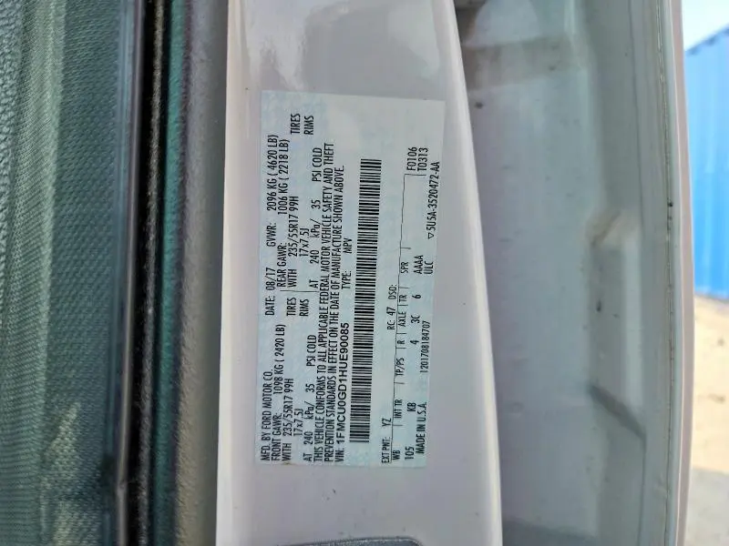 2017 FORD ESCAPE SE  