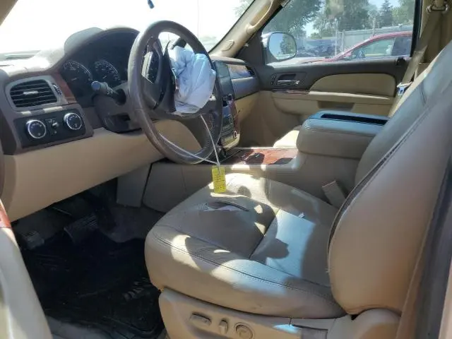 2010 CHEVROLET AVALANCHE LTZ  