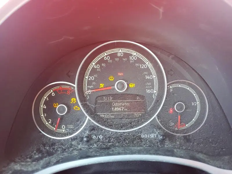 2018 VOLKSWAGEN BEETLE S  