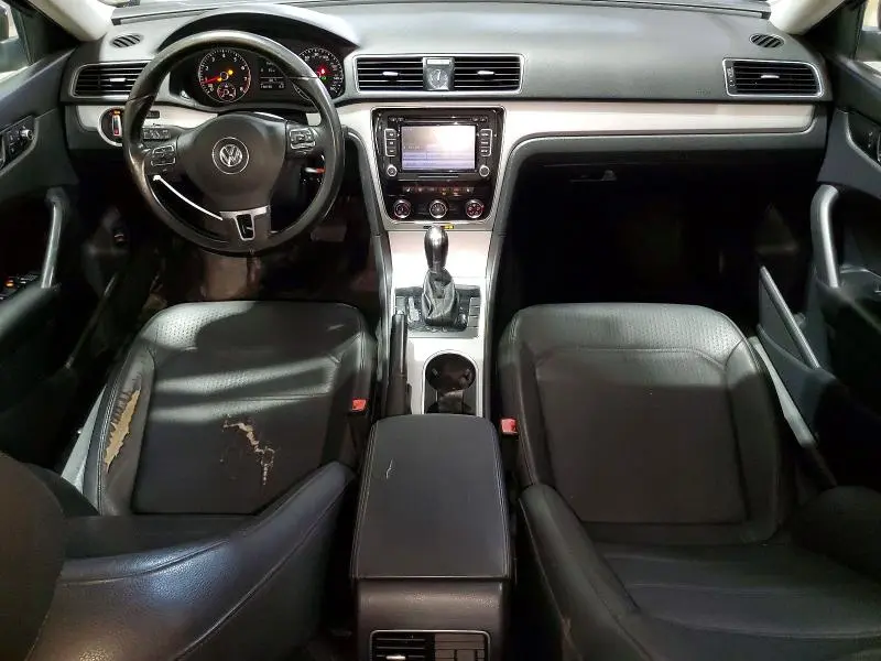 2013 VOLKSWAGEN PASSAT SE  