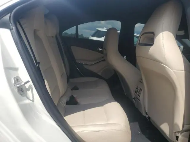 2018 MERCEDES-BENZ CLA 250 4MATIC  