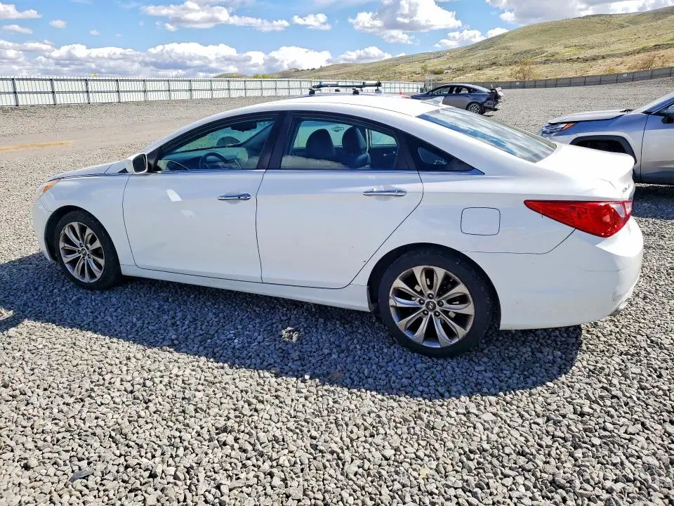 2013 HYUNDAI SONATA SE  