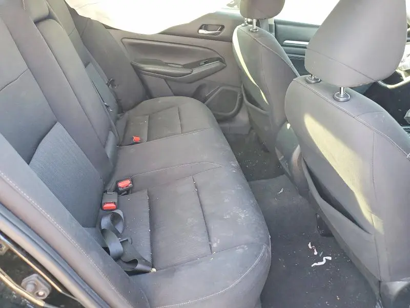 2021 NISSAN ALTIMA SV  