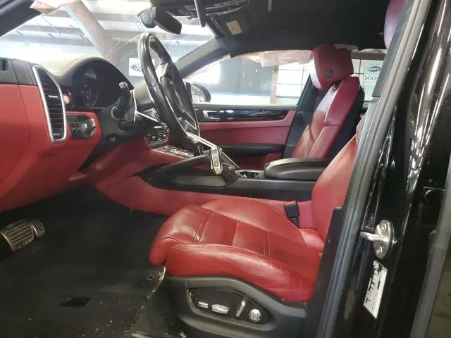 2021 PORSCHE CAYENNE S